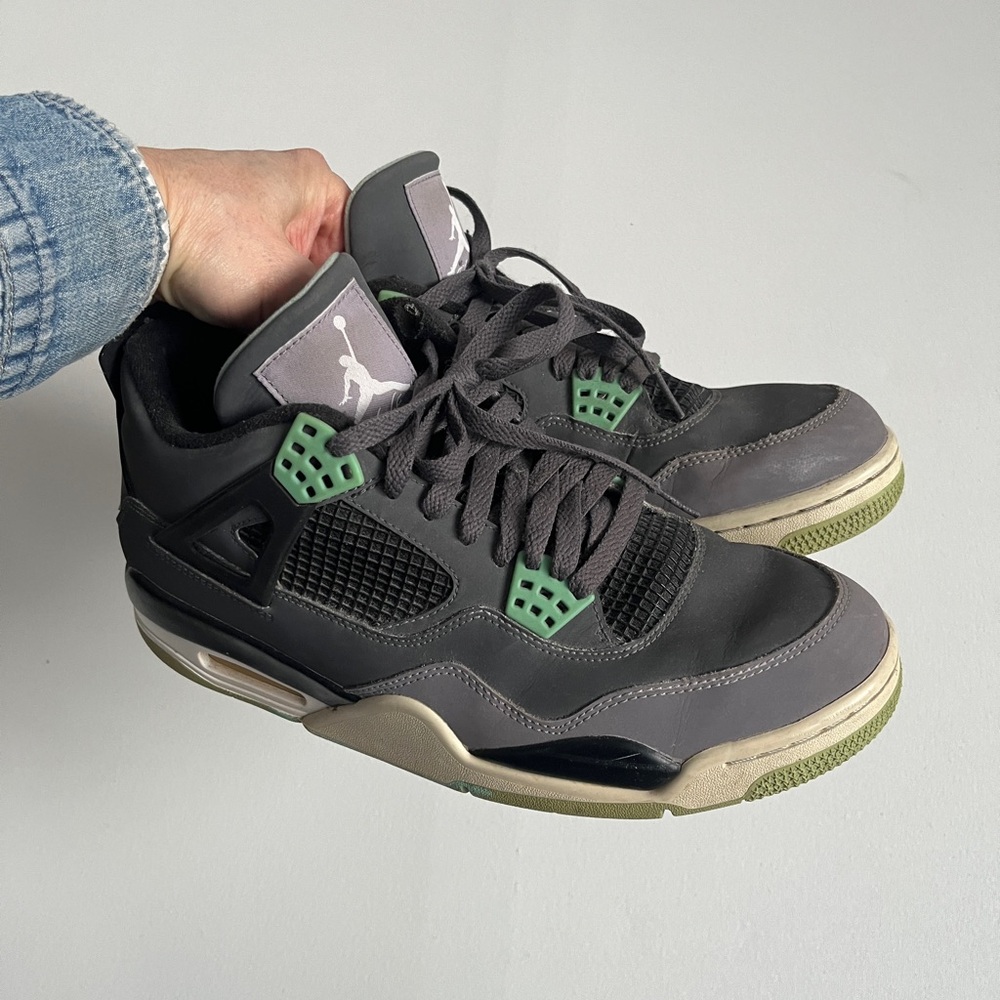 Nike air Jordan green glow